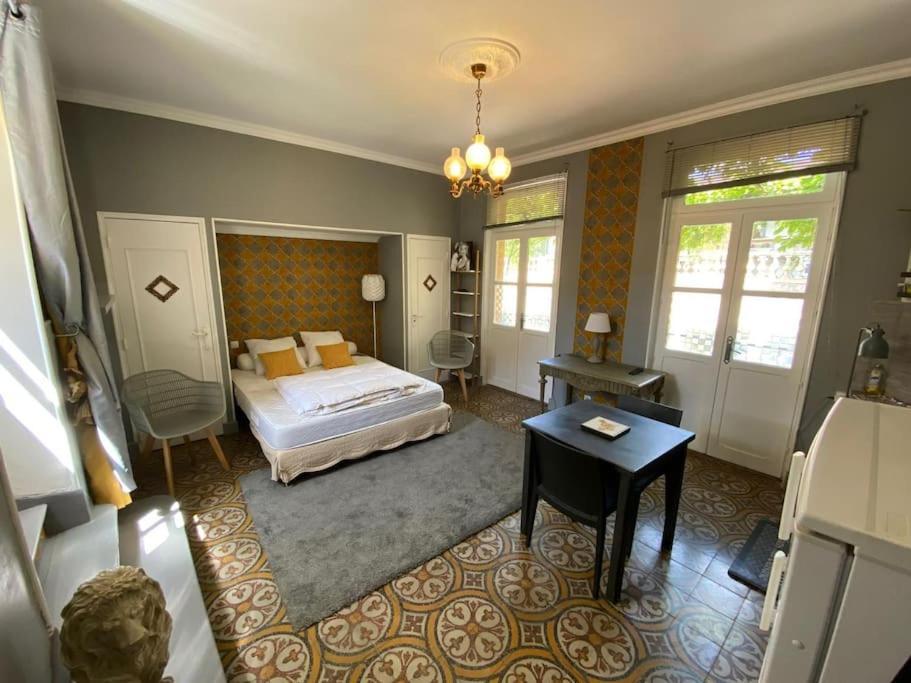 Cote Cite Appartements - Parking Prive - 100M Cite Medievale Carcassonne Buitenkant foto