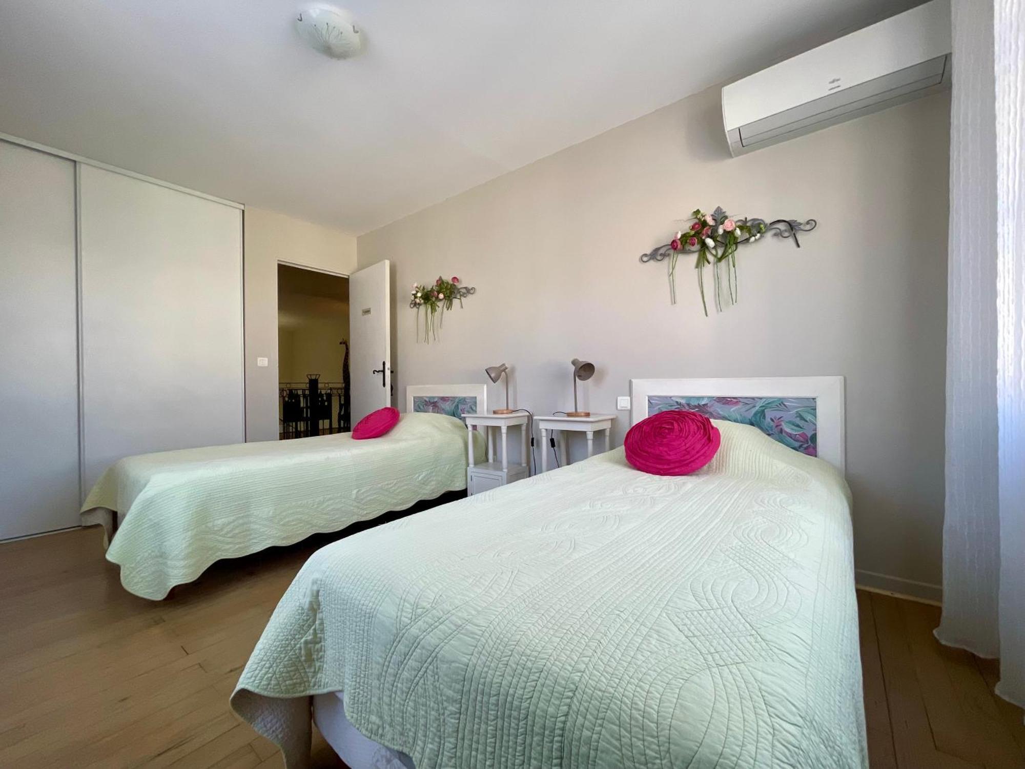 Cote Cite Appartements - Parking Prive - 100M Cite Medievale Carcassonne Buitenkant foto